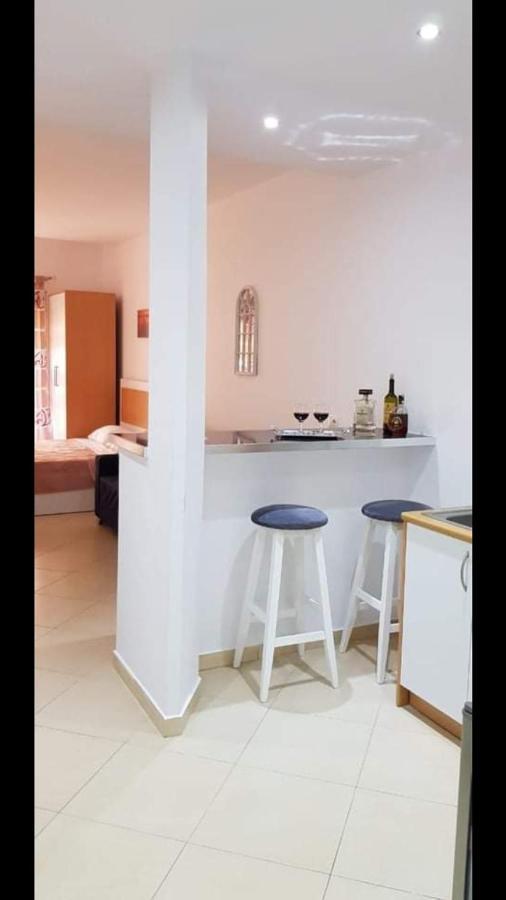 Studio By The Beach - Vlore Exterior photo