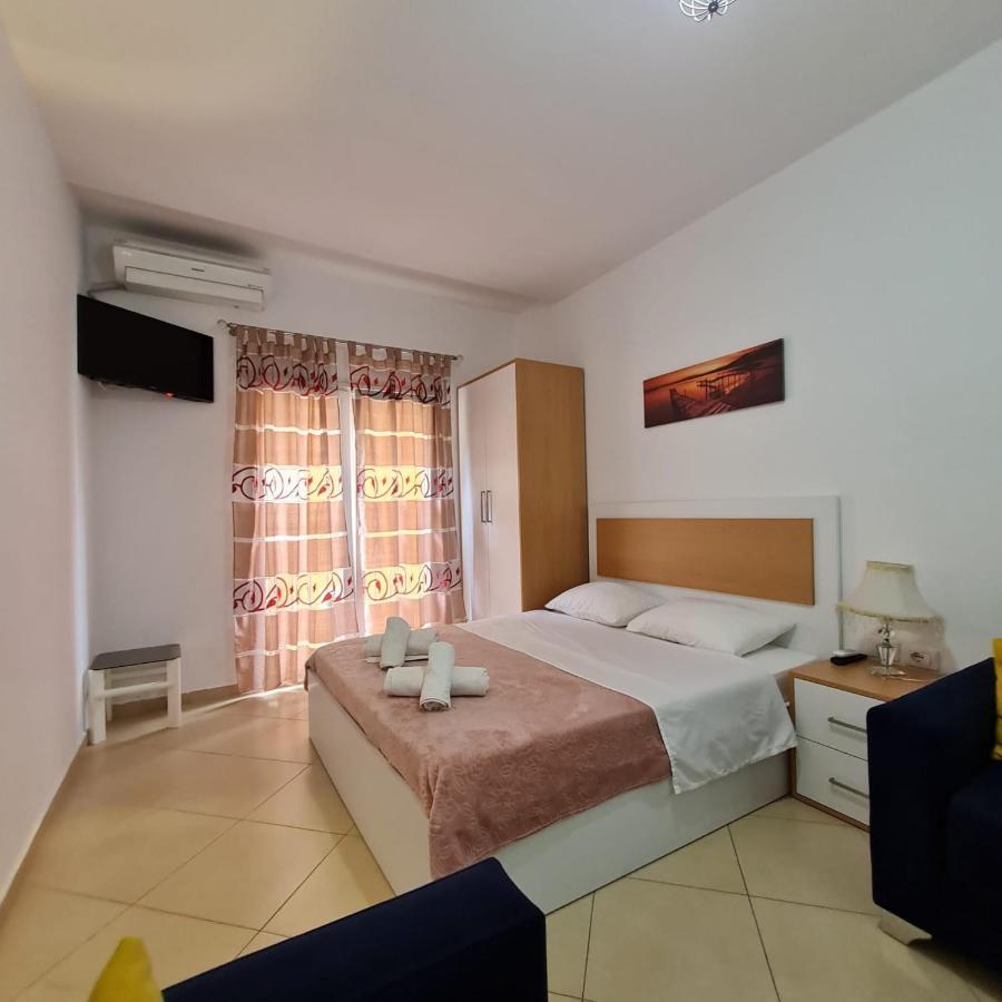 Studio By The Beach - Vlore Exterior photo