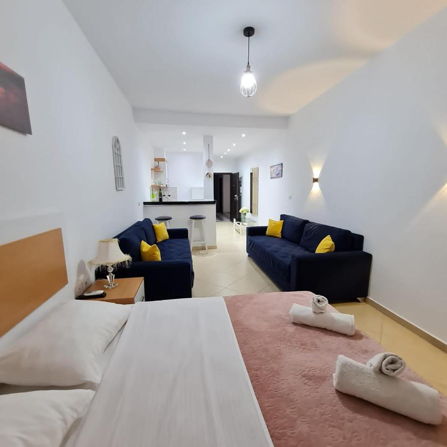 Studio By The Beach - Vlore Exterior photo