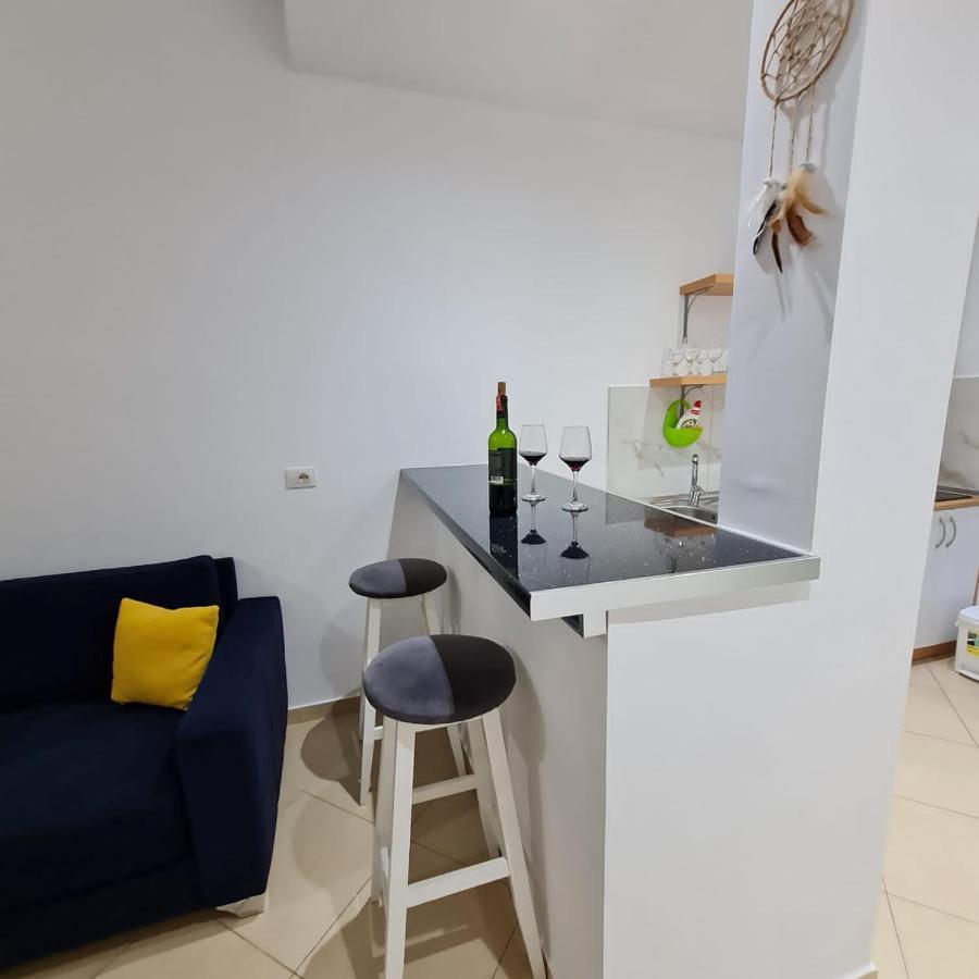 Studio By The Beach - Vlore Exterior photo