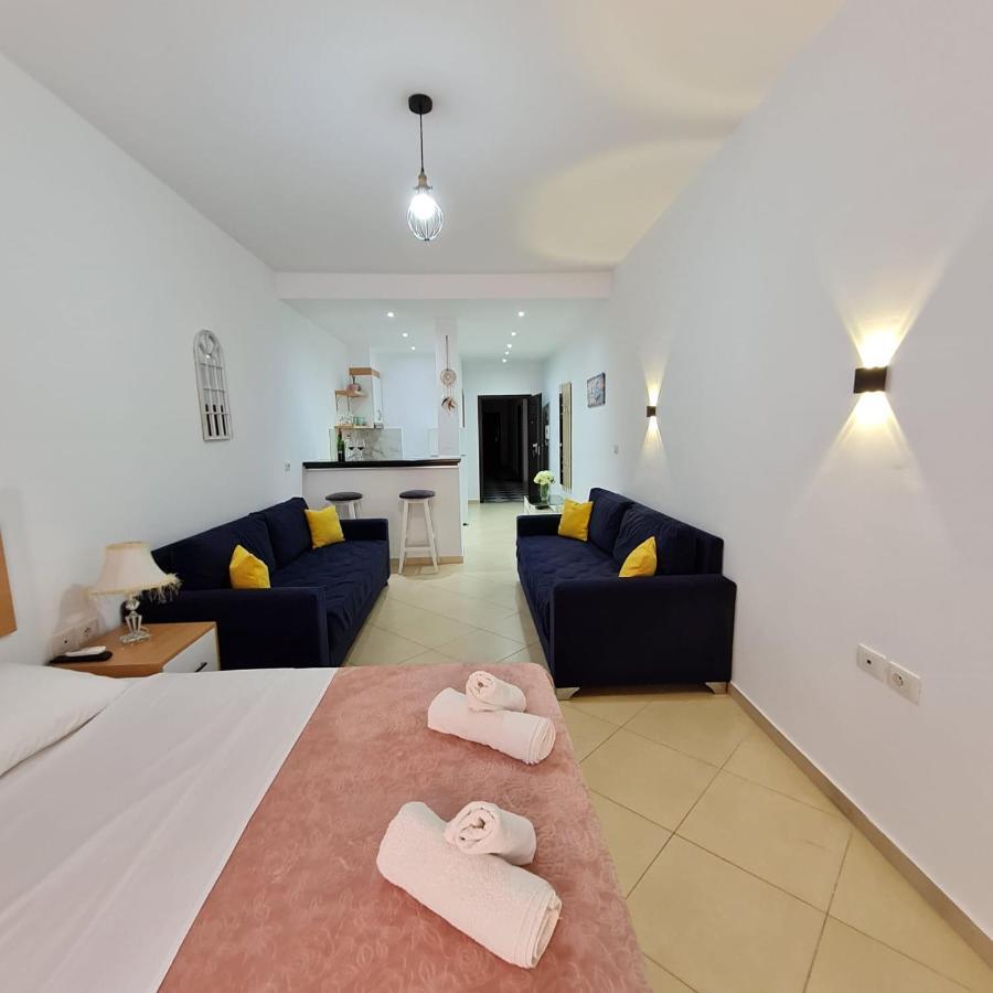 Studio By The Beach - Vlore Exterior photo